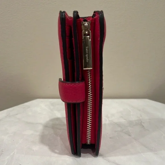 🔥NWOT Kate Spade Vibrant Pink Clutch🔥